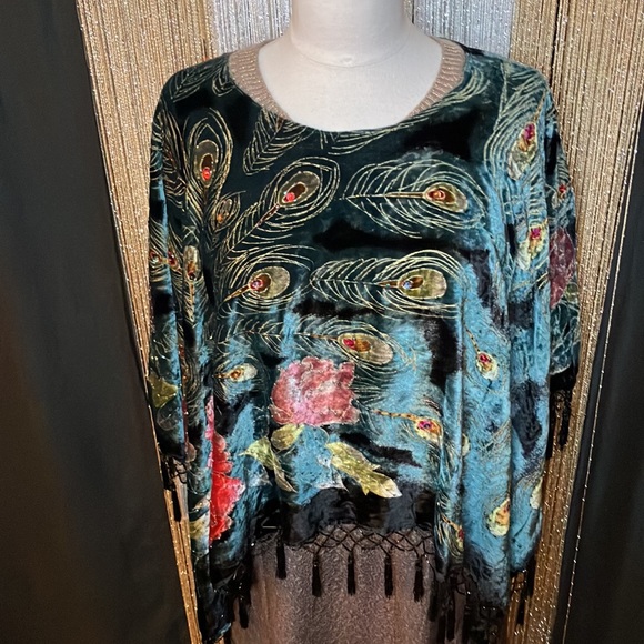 Velvet Peacock Beaded Shawl - Picture 3 of 11